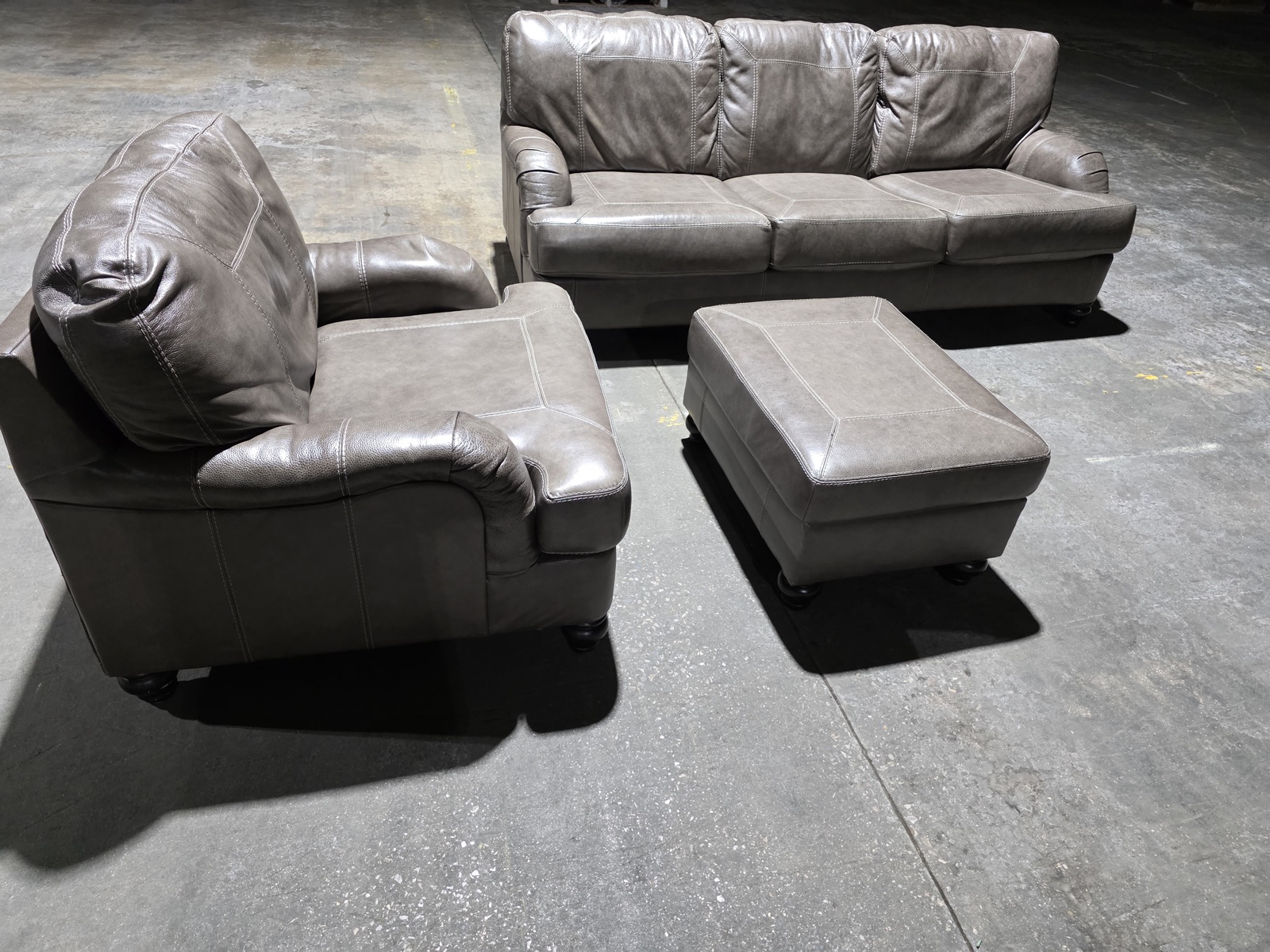 Ashley Kannerdy 3-Piece Leather Set — Sofa, Oversized Chair & Ottoman (Quarry Grey) — view 2