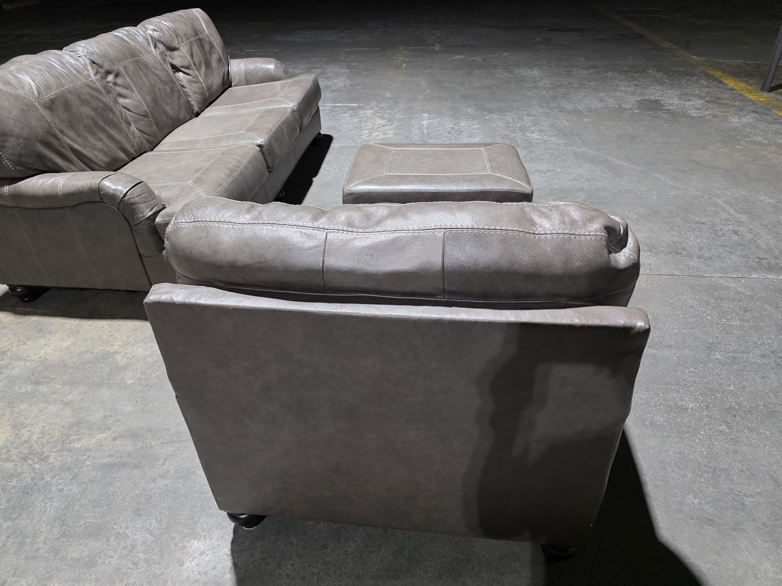Ashley Kannerdy 3-Piece Leather Set — Sofa, Oversized Chair & Ottoman (Quarry Grey) — view 8