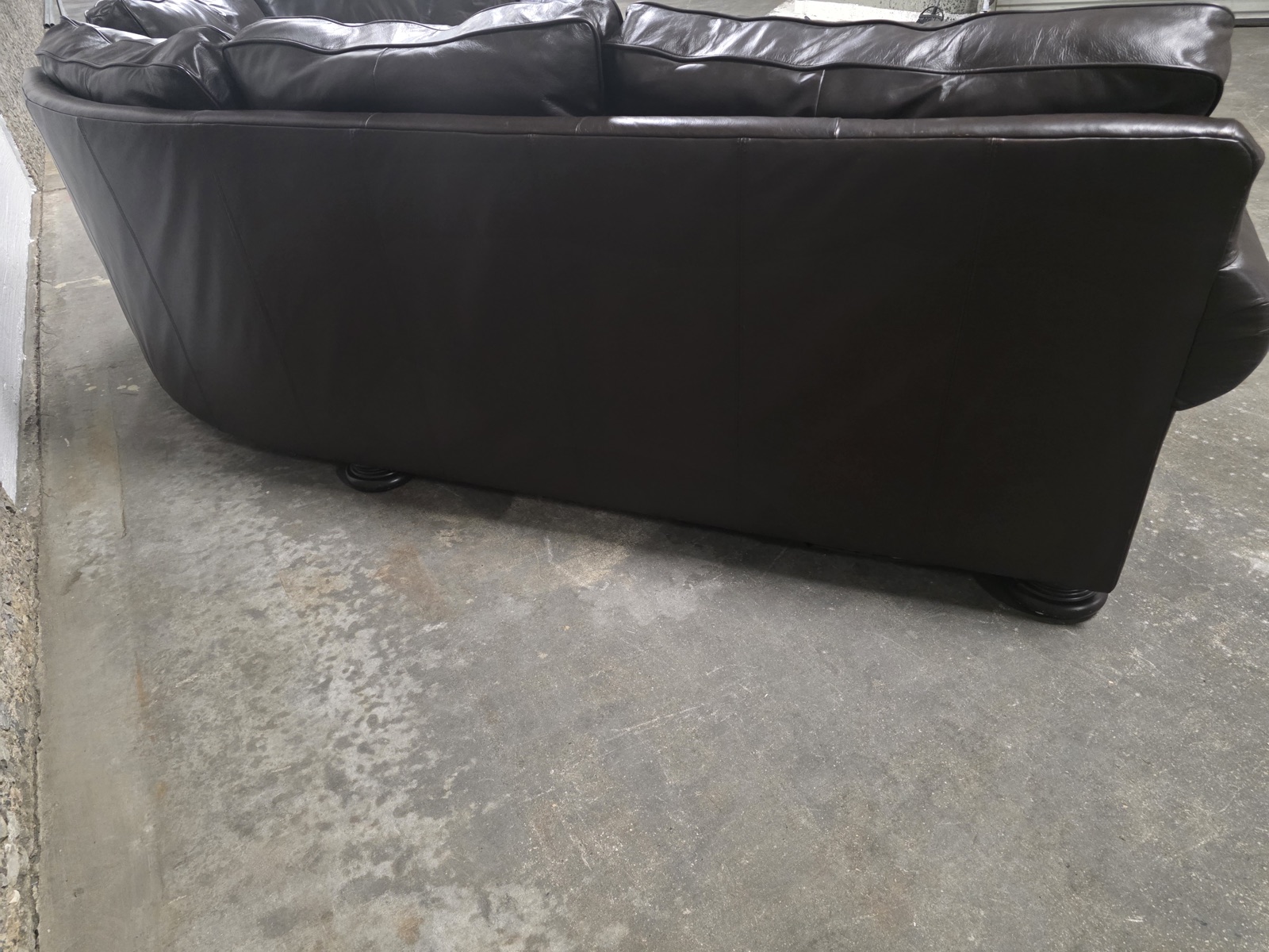 Bernhardt Espresso Leather Angled Sectional with Matching Tufted Ottoman — view 9